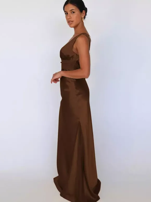 Robe longue en satin ivoire à col V pour femme style élégant et formel