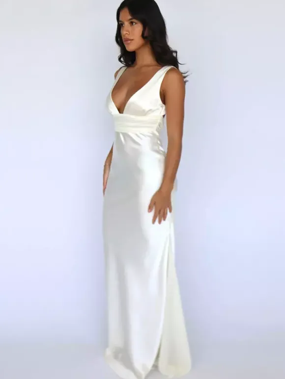 Robe longue en satin ivoire à col V pour femme style élégant et formel