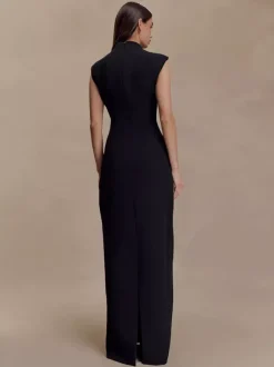 Robe longue moulante sans manches à découpe en forme de goutte d'eau pour femme 2026