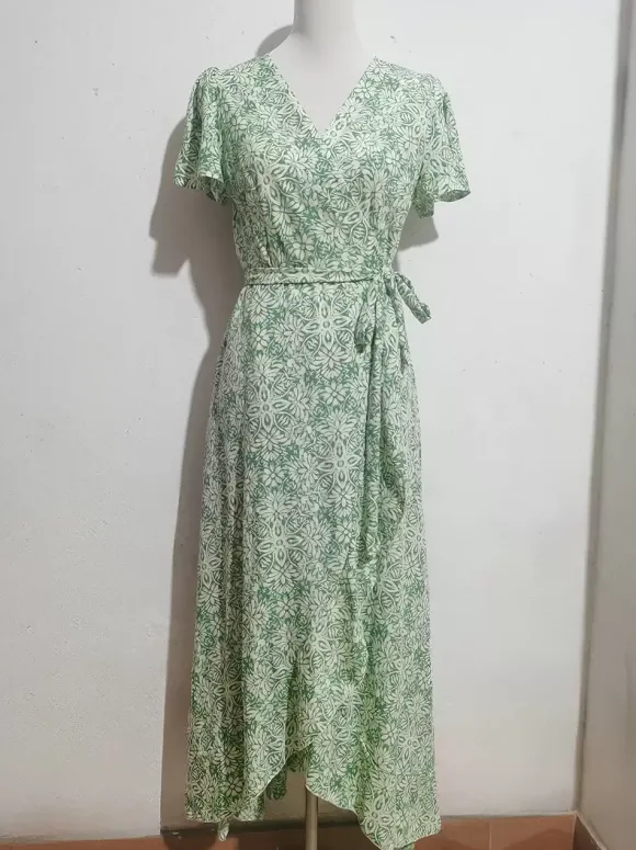 Robe longue portefeuille à manches courtes style bohème fleuri - Col en V ceinture coupe asymétrique fluide - Idéale pour les vacances d'été à la plage 2026