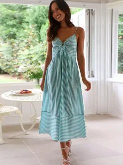 Robe longue rayée d'été pour femme - Robe évasée dos nu à col V et bustier noué style cottagecore - Idéale pour un pique-nique d'été à la plage 2026