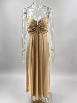 Robe longue sexy à découpes pour femme - Robe d'été bohème fluide à bretelles spaghetti et buste froncé - Idéale pour les vacances d'été à la plage 2026
