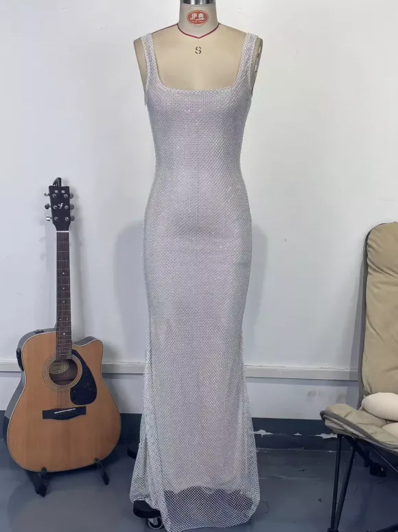 Robe longue sirène moulante à col carré et paillettes glamour pour femme 2026