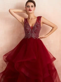 Robe mariée bordeaux col v plongeat dos transparent décoré de pailletes jupe évasée en tulle Robe de mariée