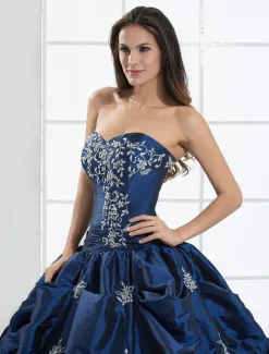 Robe mariée bustier broderie dos nu à laçage jupe à plis longueur au sol Robe de mariée