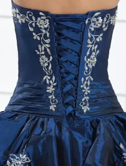 Robe mariée bustier broderie dos nu à laçage jupe à plis longueur au sol Robe de mariée