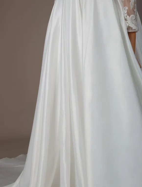 Robe mariée col rond en dentelle manche longue floral jupe évasé à traîne Robe de mariée