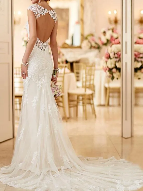 Robe mariée sirène à bretelle en dentelle dos nu à traîne Robe de mariée