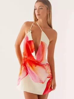 Robe midi à imprimé floral dos nu lacé en mousseline chic avec col orné sans manches