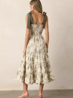 Robe midi fleurie à smocks pour femme - Robe d'été vert sauge bohème à épaules dénudées et volants étagés - Idéale pour les vacances d'été à la plage 2026
