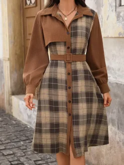 Robe mi-longue à carreaux et manches longues en velours côtelé avec ceinture pour l'automne 2026