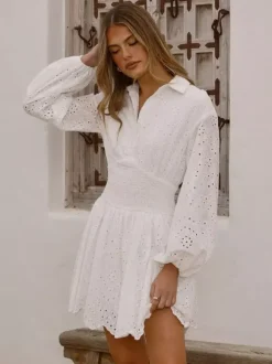 Robe mini à manches longues et 艙illets pour femme - Robe patineuse bohème à taille smockée et ourlet évasé - Idéale pour les vacances de printemps à la plage 2026