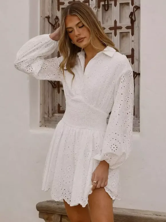 Robe mini à manches longues et 艙illets pour femme - Robe patineuse bohème à taille smockée et ourlet évasé - Idéale pour les vacances de printemps à la plage 2026