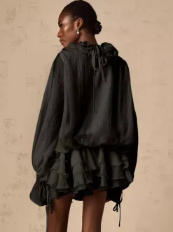 Robe mini à volants superposés pour femme - Robe patineuse bohème à manches lanternes col en V fleuri et short assorti - Fête de printemps 2026