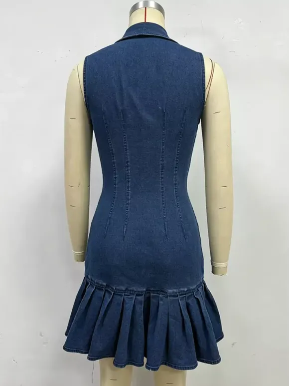Robe mini en jean sans manches pour femme - Robe en jean bleu foncé à col perlé boutonnée ourlet à volants et coupe slim - Idéale pour une soirée décontractée d'été 2026