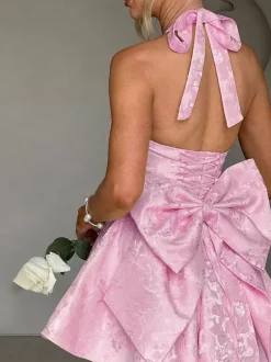Robe mini Jacquard Coquette pour femme - Dos lacé avec grand n艙ud et col halter - Tenues de fête d'anniversaire d'été 2026