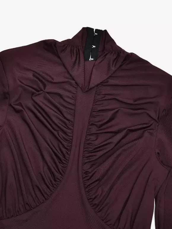 Robe mini moulante dos nu à col montant froncé style moderne collection femme 2026