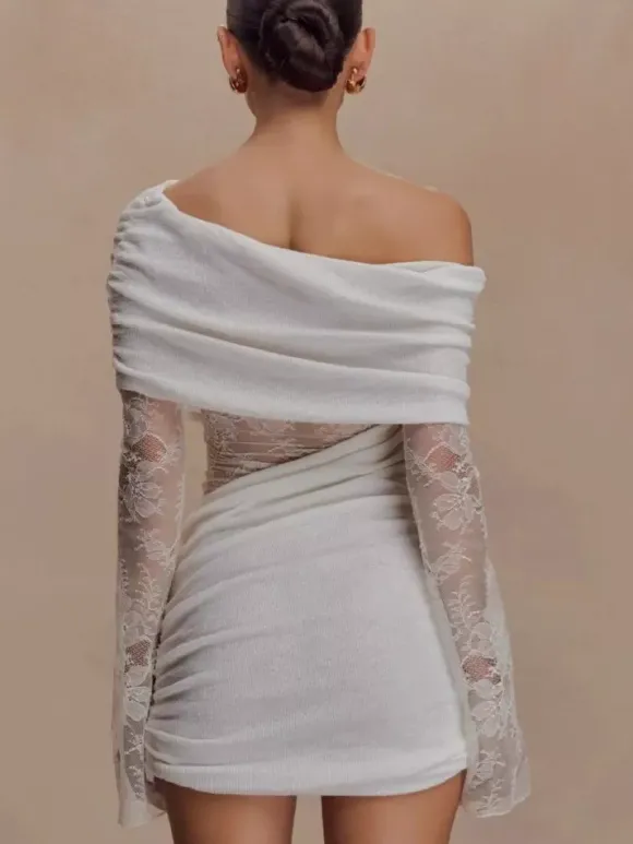 Robe moulante mini à épaules dénudées manches longues et froncée en dentelle pour femme 2026