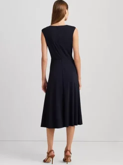 Robe mère à col bijou sans manches courte plissée robes d'invitées de mariage
