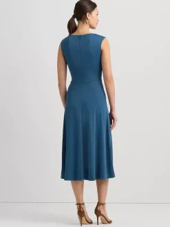 Robe mère à col bijou sans manches courte plissée robes d'invitées de mariage