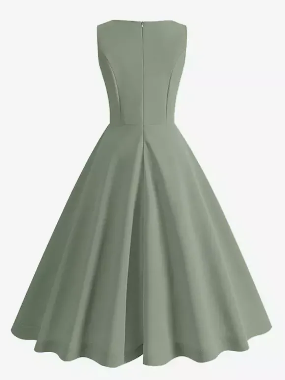 Robe rose élégante et cintrée à jupe trapèze parfaite pour les événements estivaux.