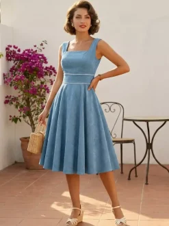 Robe rétro glamour style années 50 passepoil bleu ciel sans manches col carré taille M style rockabilly