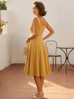 Robe rétro glamour style années 50 passepoil bleu ciel sans manches col carré taille M style rockabilly