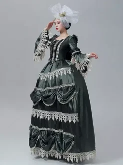Robe victorienne vintage style Marie-Antoinette manches longues trompette bordure en dentelle