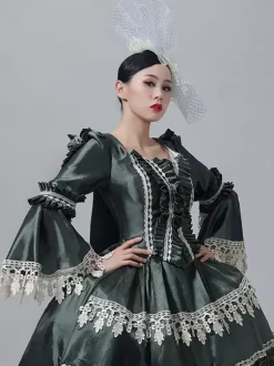 Robe victorienne vintage style Marie-Antoinette manches longues trompette bordure en dentelle