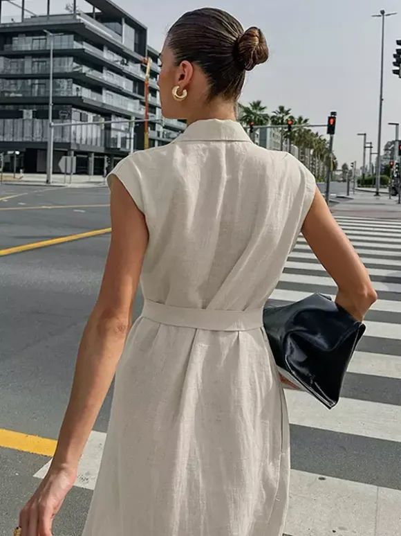 Robe-chemise femme en lin et coton mélangés couleur avoine - Robe longue sans manches à revers cranté et poche - Élégante tenue de bureau d'été avec ceinture - Collection 2026