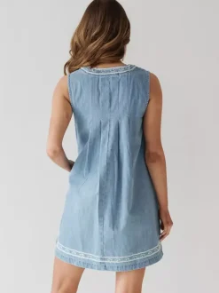 Robe courte en jean brodée pour femme - Robe d'été décontractée à col en V et noué sur le devant coupe babydoll avec poches - Vacances d'été à la plage 2026