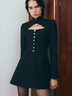 Robe courte à manches longues et découpes pour femme - Robe à col montant et boutons - Idéale pour une soirée romantique printanière 2026