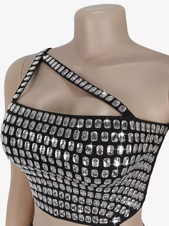 Robe courte moulante asymétrique à une épaule et strass 2026