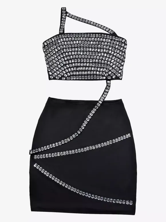 Robe courte moulante asymétrique à une épaule et strass 2026