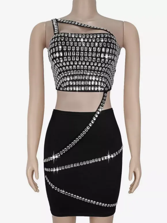 Robe courte moulante asymétrique à une épaule et strass 2026