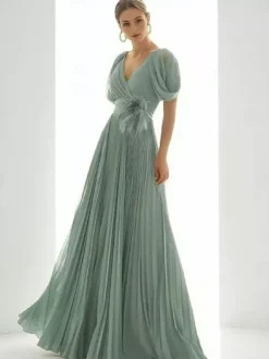 Robe de bal en mousseline de soie col en V coupe trapèze manches courtes plumes robes d'invitées de mariage