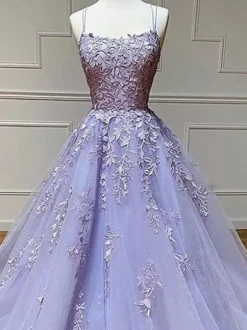 Robe de bal lavande col V à lacets dos nu criss-cross robes de soirée en dentelle