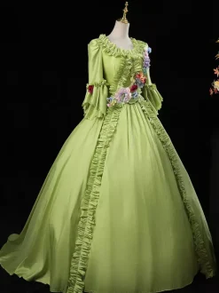 Robe de bal rococo pour femme style vintage manches longues et volants.