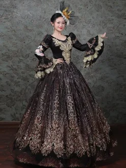 Robe de bal victorienne rococo vintage brodée manches longues évasées