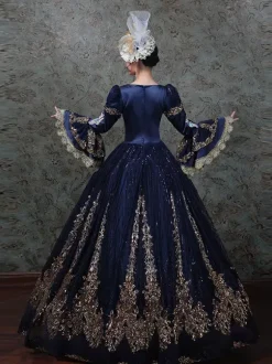 Robe de bal victorienne rococo vintage brodée manches longues évasées