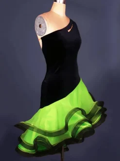 Robe de danse latine danse latine Costume Organza une épaule sans manches dos nu deux tons ondulations irrégulières Déguisements Halloween