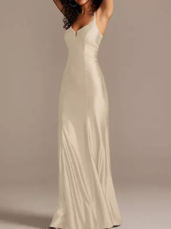 Robe de demoiselle d'honneur bordeaux en satin de soie stretch col V à bretelle au sol robe de soirée de mariage