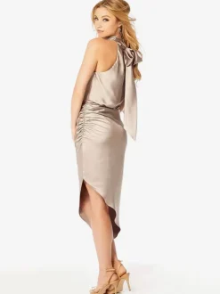 Robe de demoiselle d'honneur courte dos nu froncée robes de soirée de mariage asymétriques