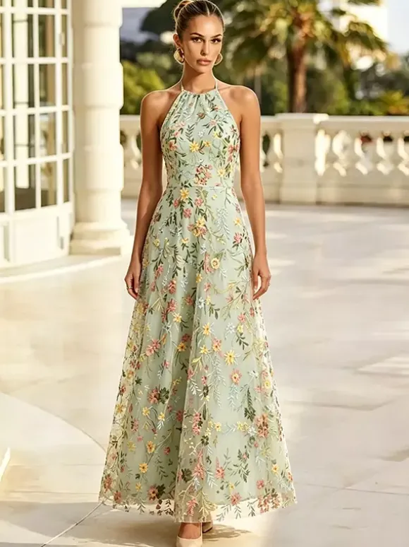 Robe de demoiselle d'honneur dos nu à broderies florales rose poudré coupe trapèze en tulle long robe de mariée longue en tulle.