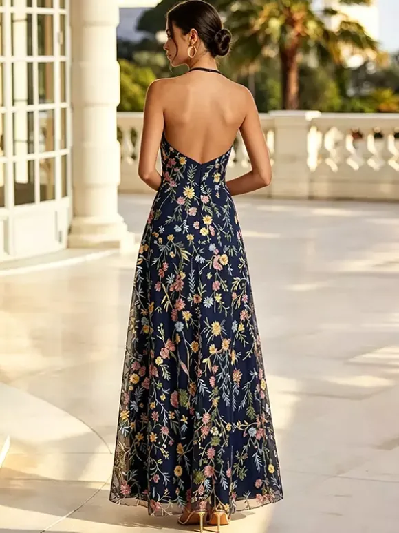 Robe de demoiselle d'honneur dos nu à broderies florales rose poudré coupe trapèze en tulle long robe de mariée longue en tulle.
