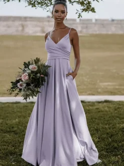 Robe de demoiselle d'honneur en satin de soie stretch à bretelle jupe fendue