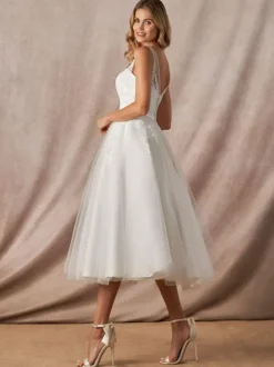 Robe de mariée blanche simple une ligne col en V sans manches dos nu robes de mariée en dentelle