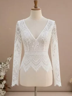 Robe de mariée civile deux pièces en mousseline col en V avec traîne fermeture éclair manches longues style bohème