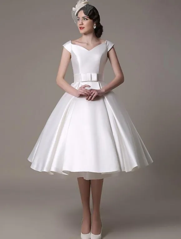 Robe de mariée courte blanche en satin col V avec noeud boutonnée sur dos au genou Robe de mariage vintage