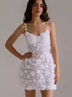 Robe de mariée courte à col en c艙ur et sans manches
